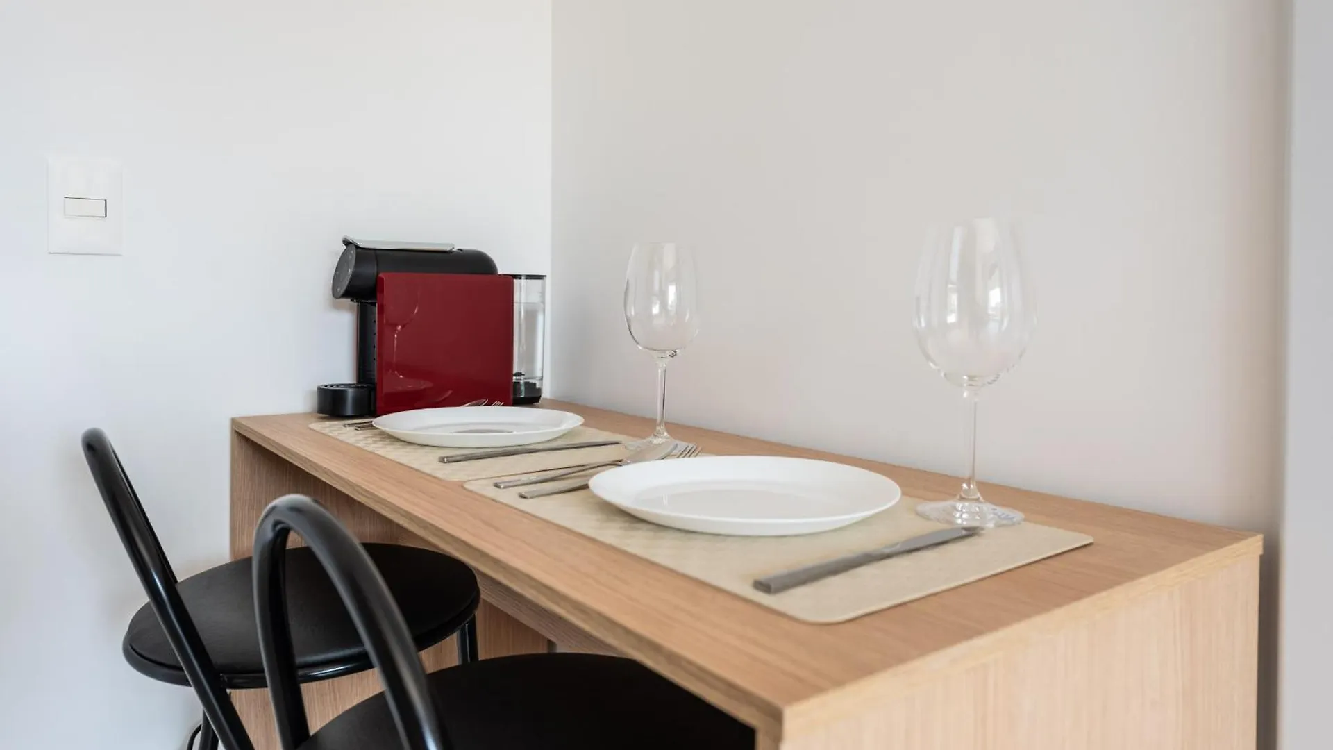 Premium Campo Belo, Fast Wi-Fi , Wide, Illuminated Apartment Sao Paulo Brazil