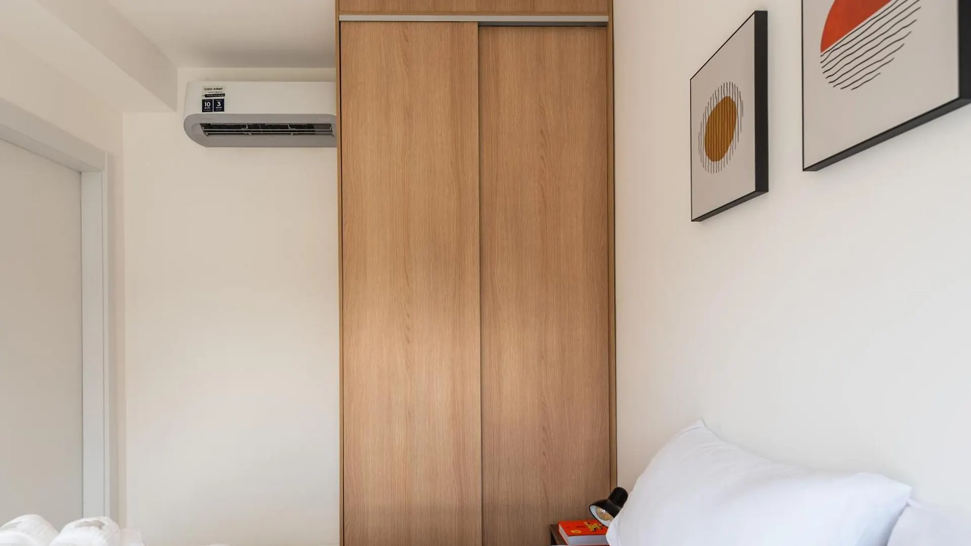Premium Campo Belo, Fast Wi-Fi , Wide, Illuminated Apartment Sao Paulo